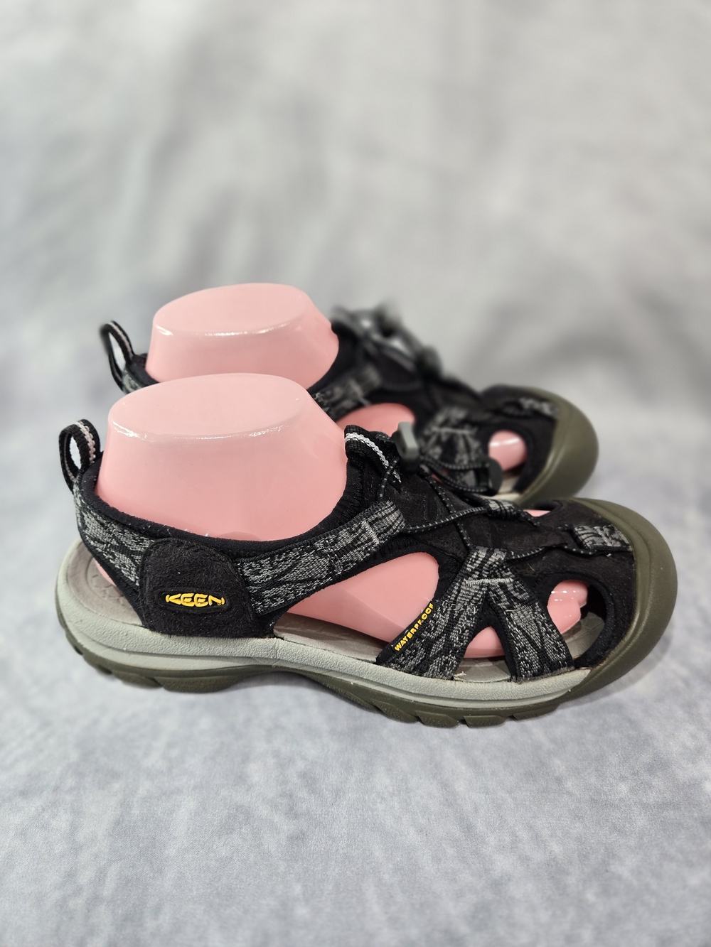 Keen Black and Olive Green Kids' Closed-Toe Adventure Sandals